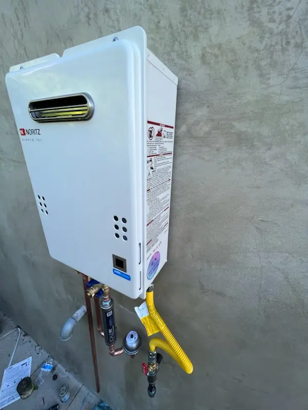 Tankless water heater installation for Dunsen Heights homes